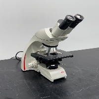 Leica DM 750/4K Microscope image 0